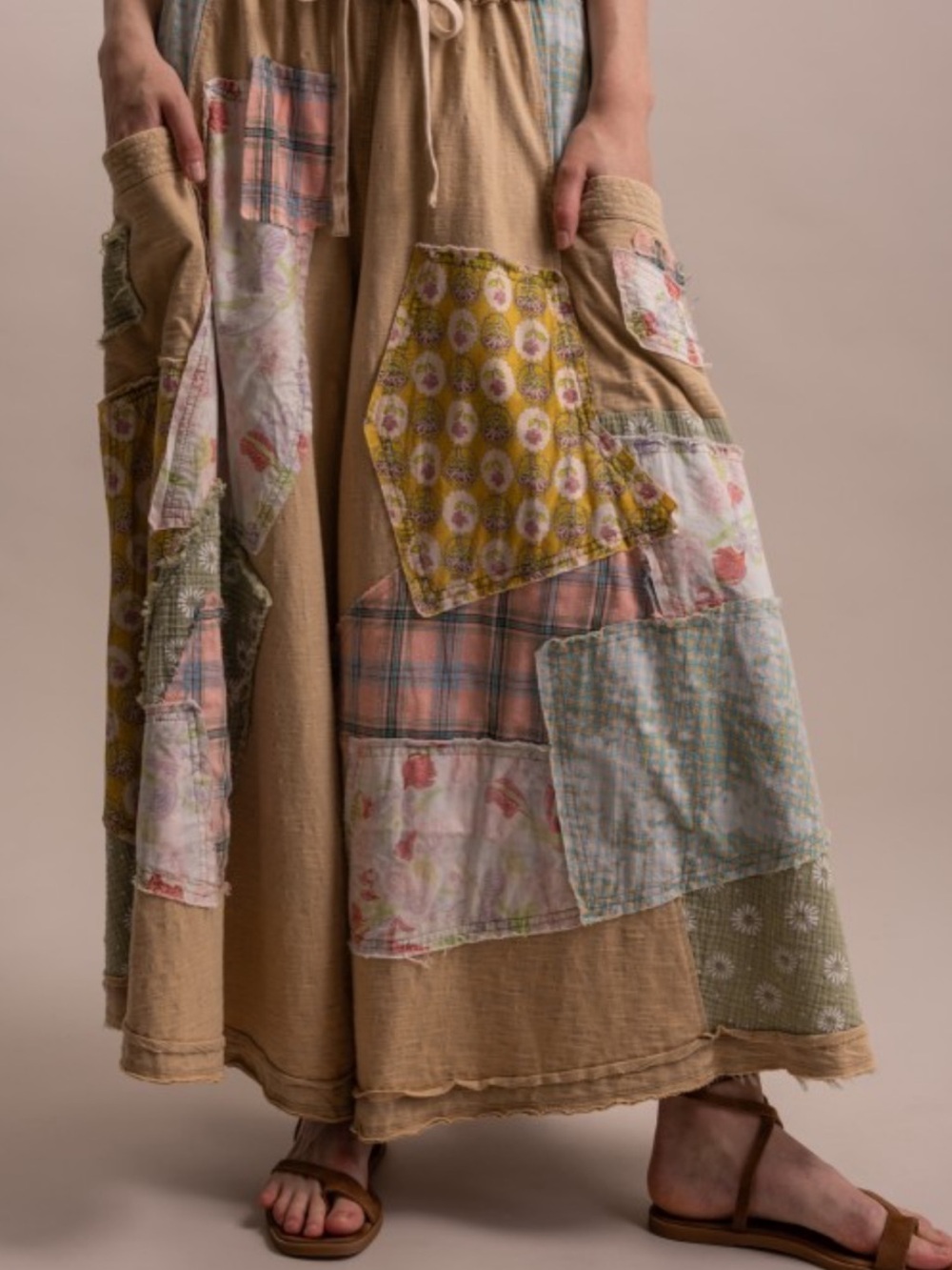 Bluevelvet Boho Patchwork Wide-Leg Pants - Beige with Pastel Patches - Picture 5 of 8